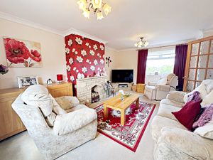 Lounge- click for photo gallery